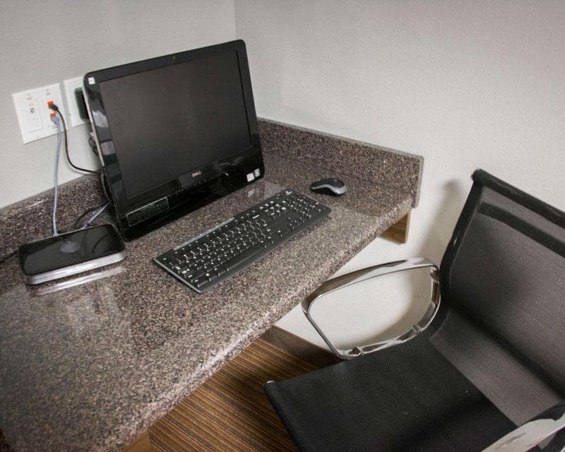 Sleep Inn & Suites Medical Center 5