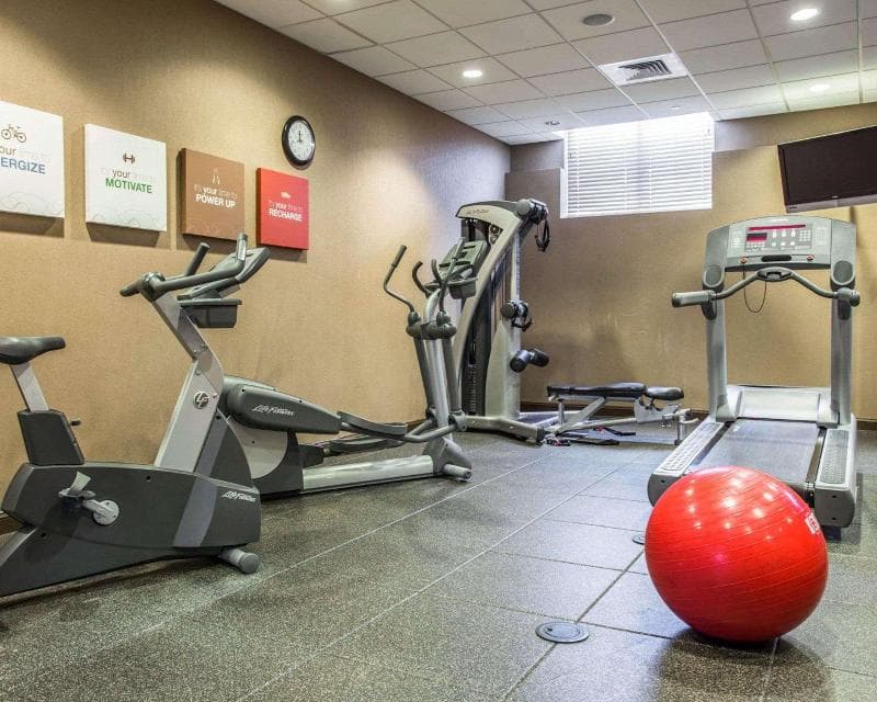 Comfort Suites Lake Norman - Huntersville photo 1
