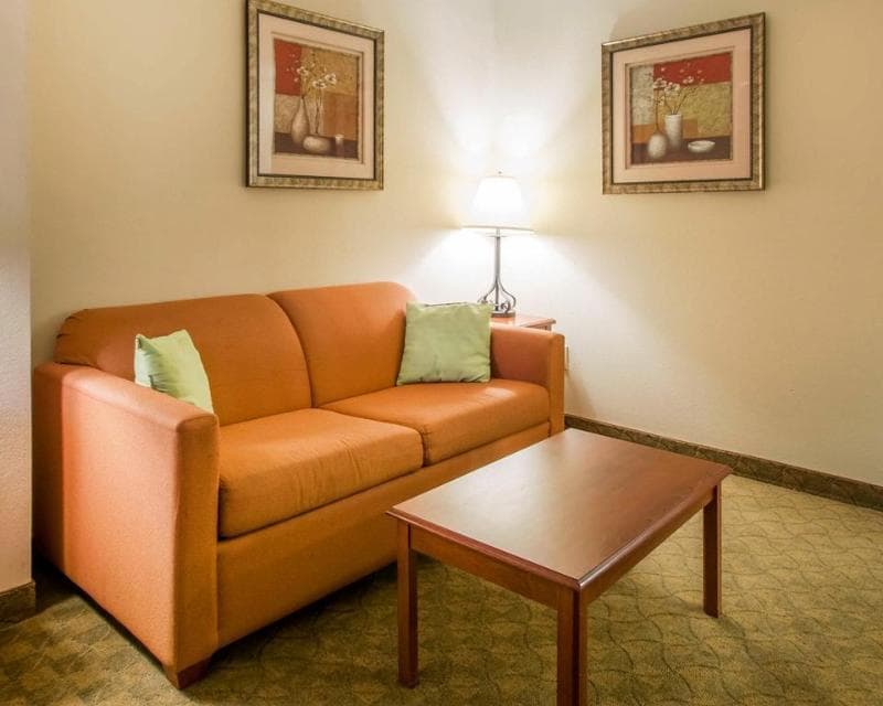 Sleep Inn & Suites 3