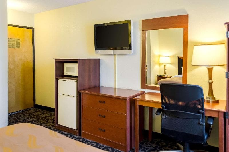 Quality Inn Meridian 5