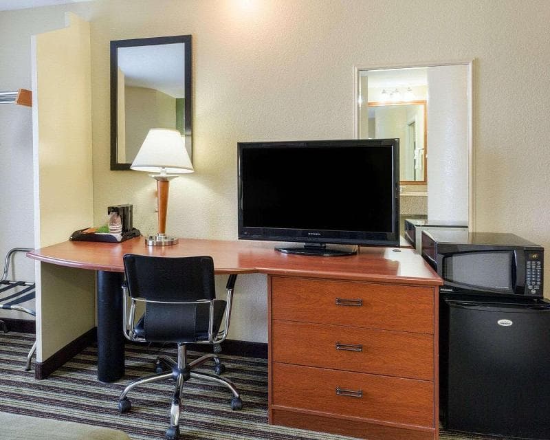 Quality Inn Baytown - Houston East 3
