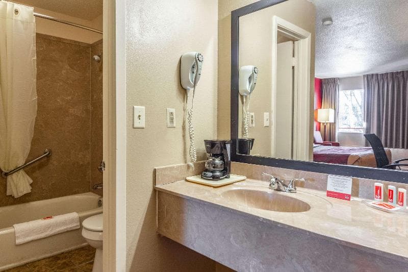 Econo Lodge Meridian 3