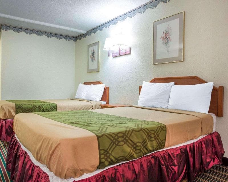 Rodeway Inn Stone Mountain photo 1