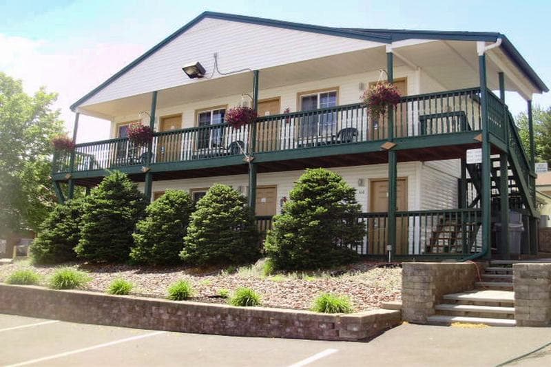 Rodeway Inn Lake George Outlets 3