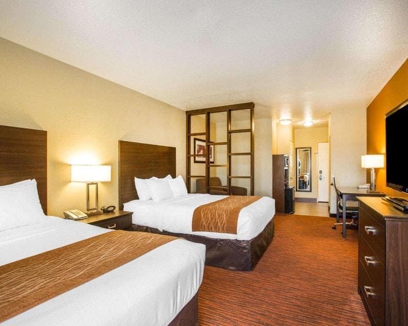 Comfort Suites 5