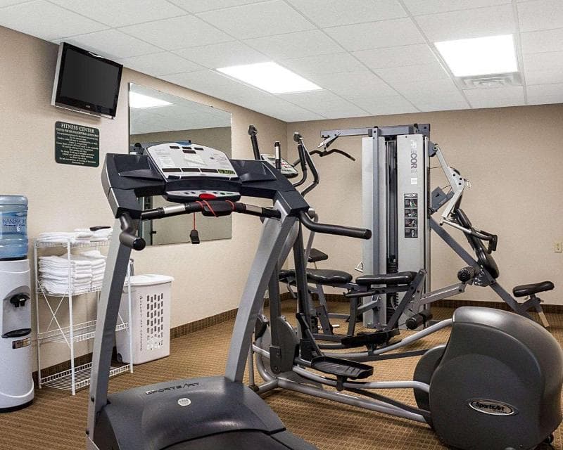Baymont by Wyndham Jamestown Conference Center & Water Park 2