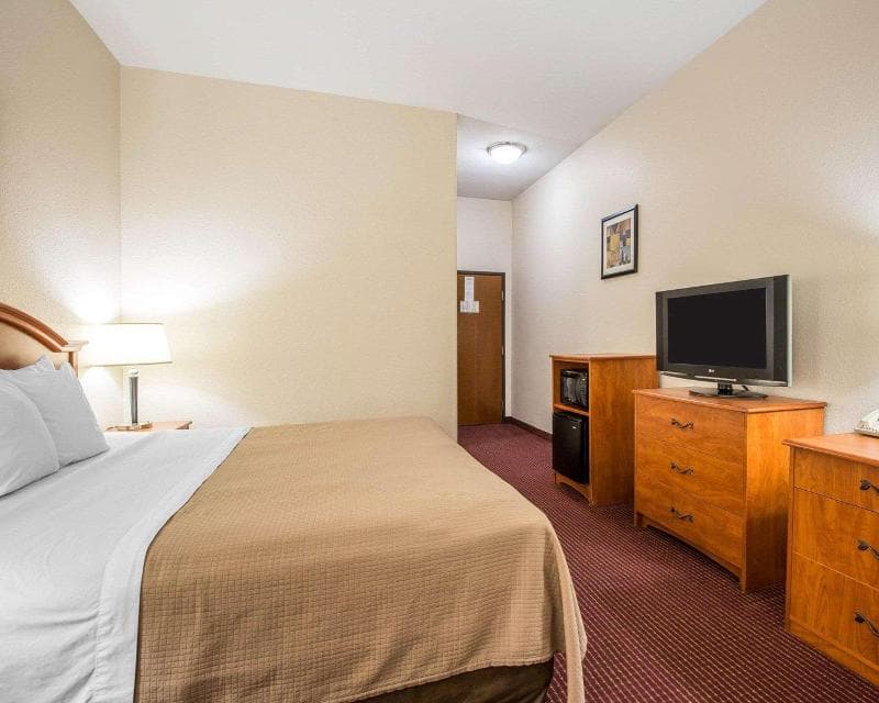 Econo Lodge Inn And Suites Beaumont 4
