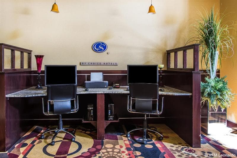 Comfort Suites Troy Area 2