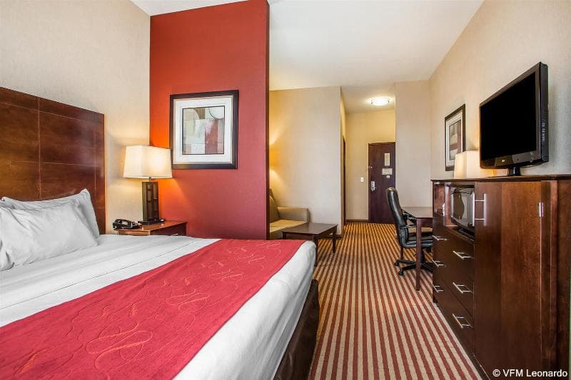 Comfort Suites Troy Area 5