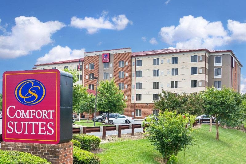 Comfort Suites At Virginia Center Commons 2