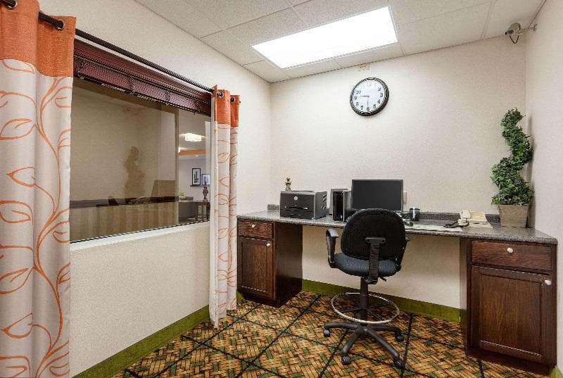 Comfort Inn 1