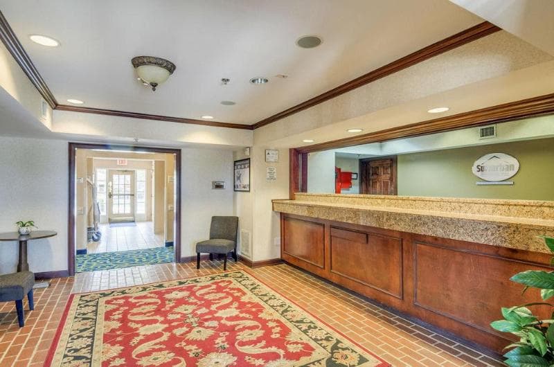 HomeTowne Studios & Suites Charlotte - Concord 4