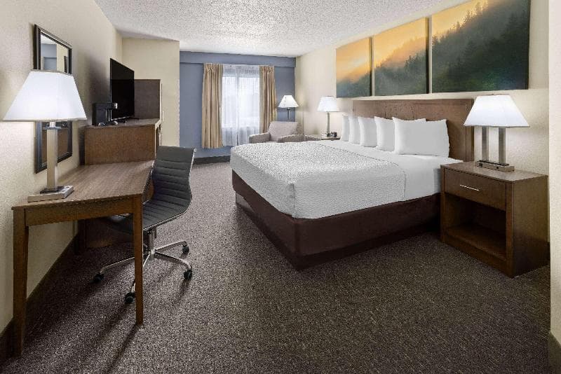 Days Inn by Wyndham Penn State 3