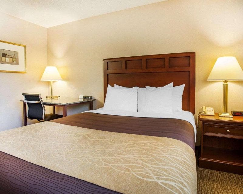 Comfort Inn 4