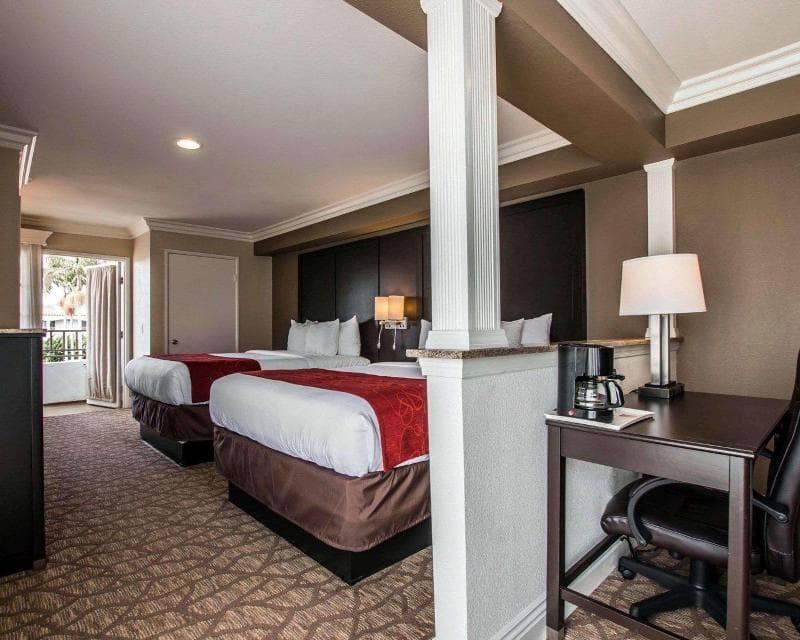 Comfort Suites San Clemente Beach 2