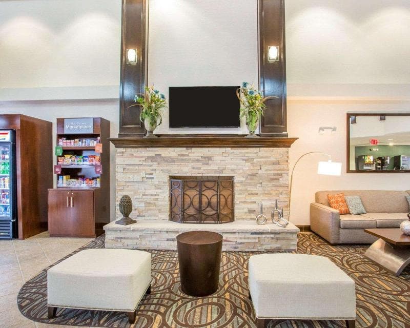 Comfort Suites 5
