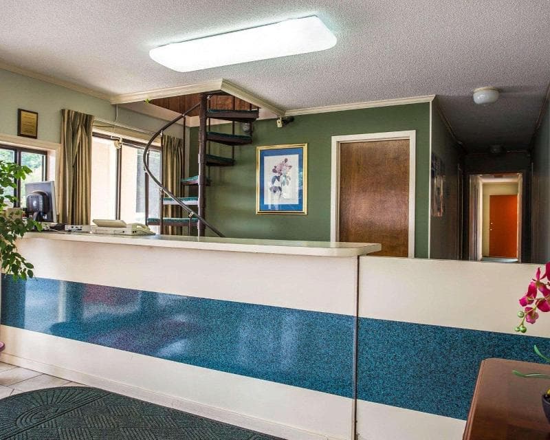 Econo Lodge Saint George, Sc 4
