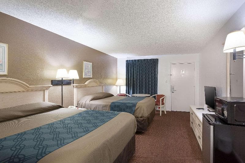 Rodeway Inn Lake City 2