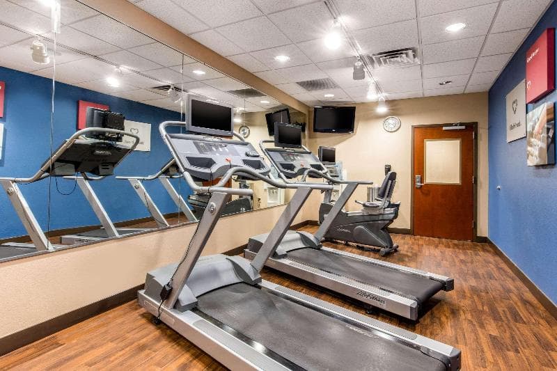 Comfort Suites Manchester photo 1
