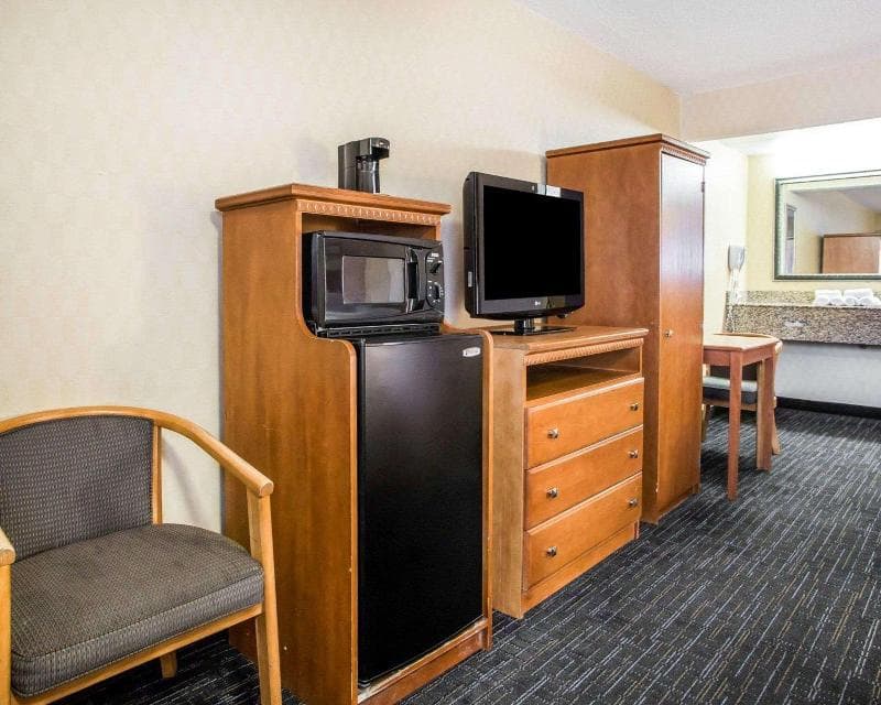 Quality Inn & Suites Atlantic City Marina District photo 1