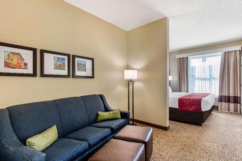Comfort Suites 3