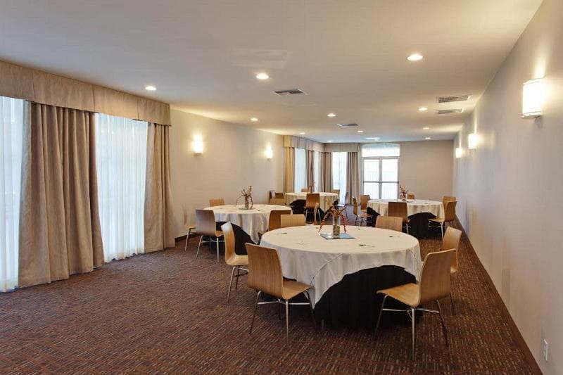 Holiday Inn West Covina 5