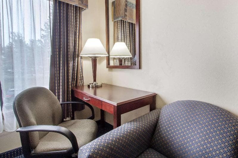 Quality Inn Near Princeton 5