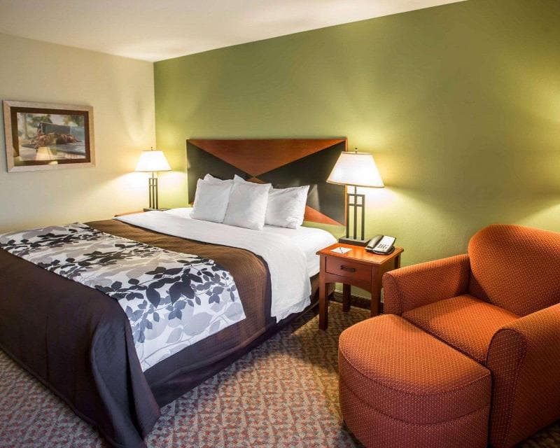Sleep Inn & Suites Oakley I-70 5