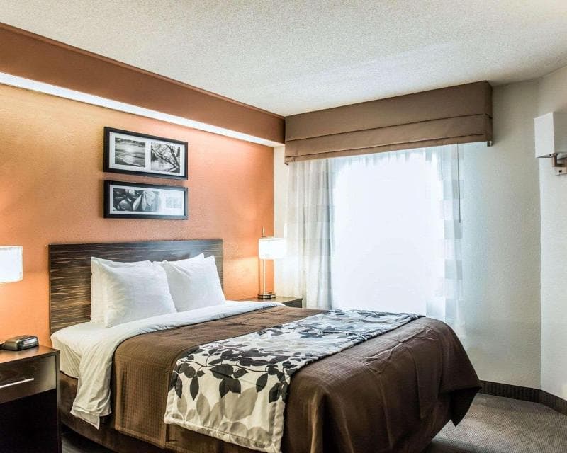 Sleep Inn University 4