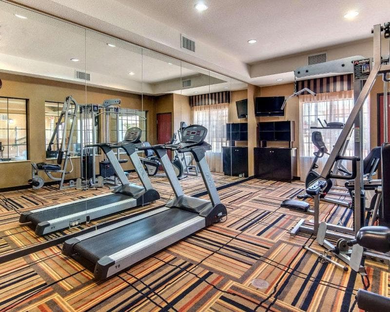 Comfort Inn & Suites Paris 2