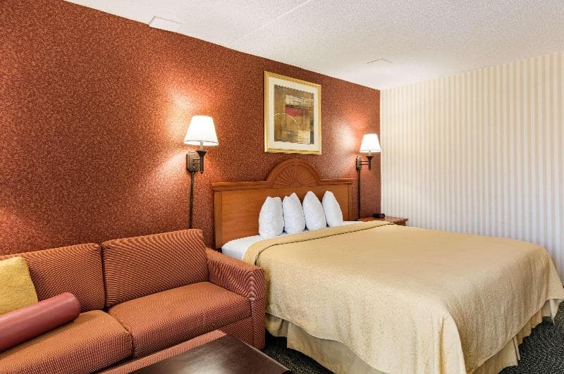 Quality Inn Camp Springs 2