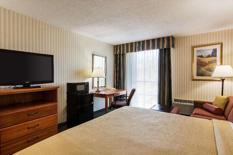 Quality Inn Camp Springs 4