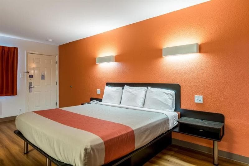 Motel 6 San Antonio S WW White Road 5