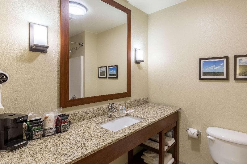 Comfort Suites 2