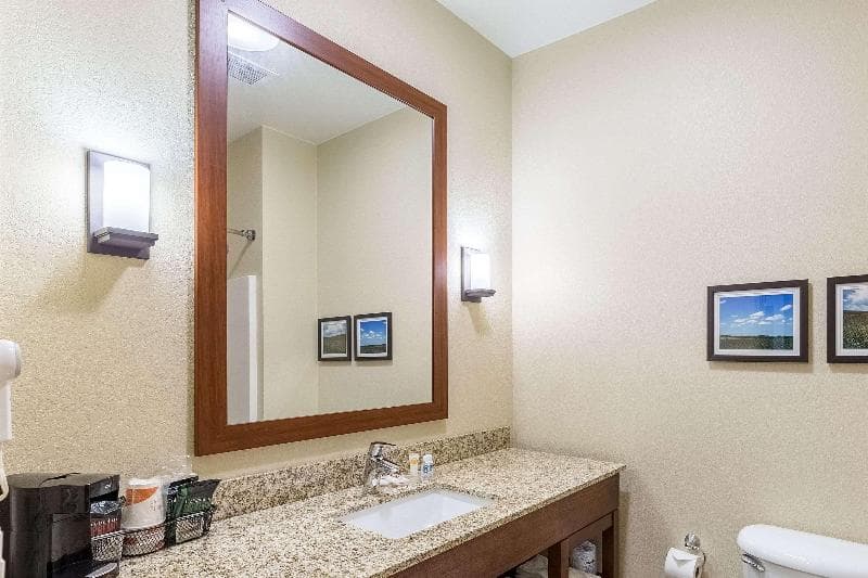 Comfort Suites 3