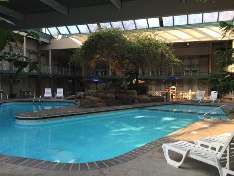FairBridge Inn & Suites Poconos 4