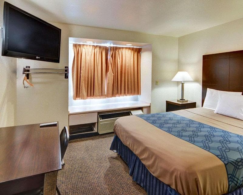Rodeway Inn & Suites Lewisville I-35 3