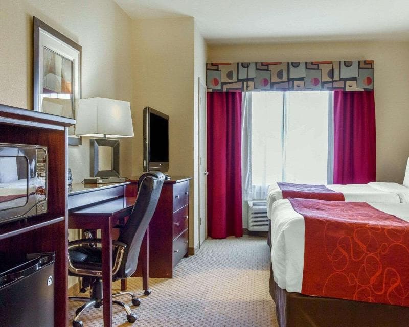 Comfort Suites 5