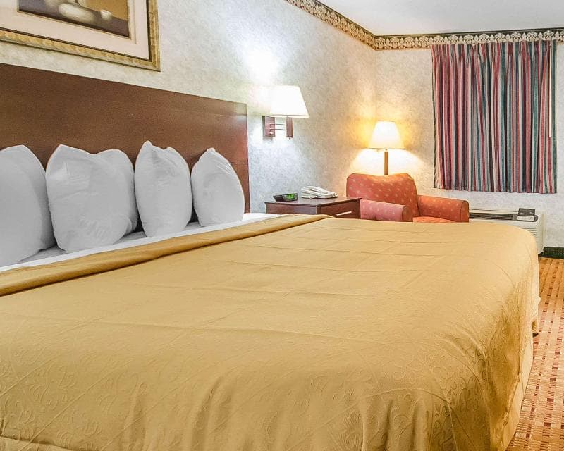 Quality Inn Franklin 5