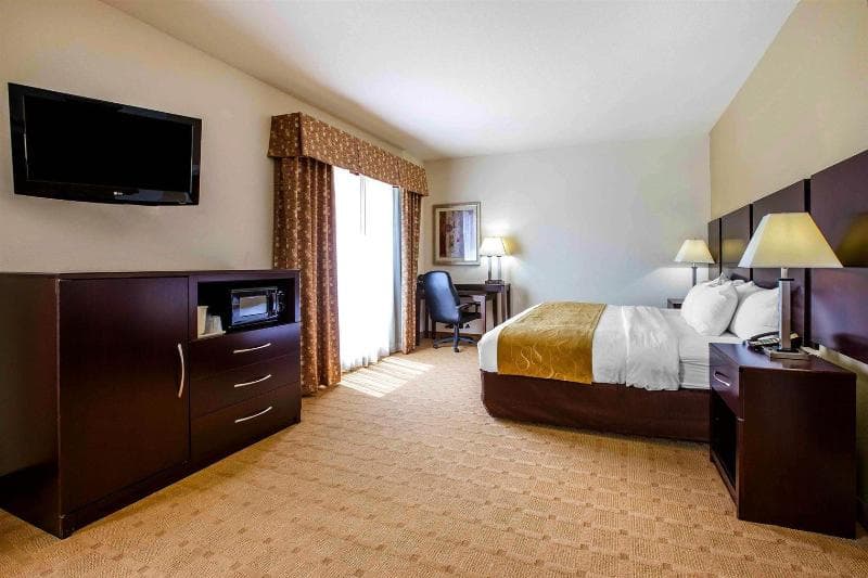 Comfort Suites 5