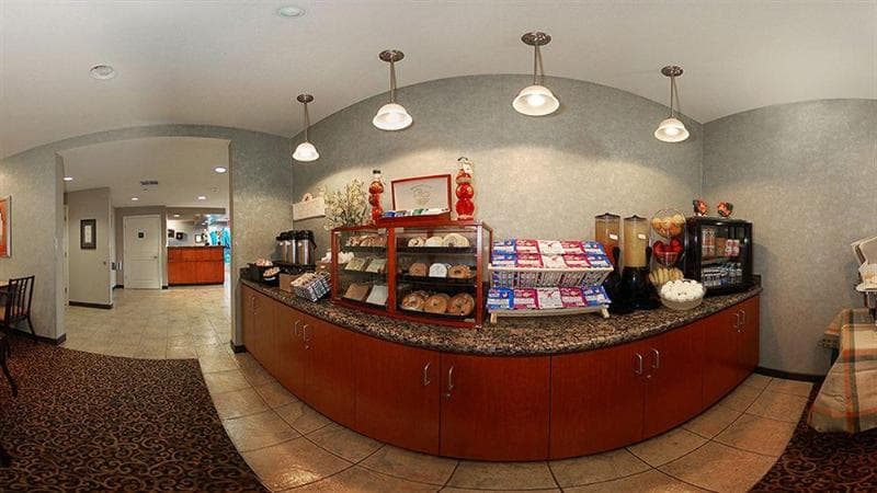 Quality Inn & Suites 5