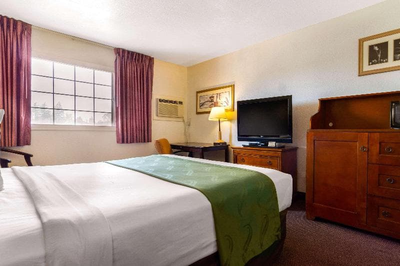 Rodeway Inn Auburn Foresthill photo 1