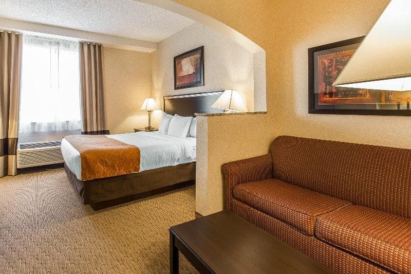 Comfort Suites Summit County 3