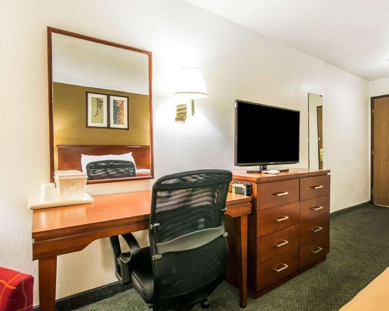 Days Inn by Wyndham Canon City 4
