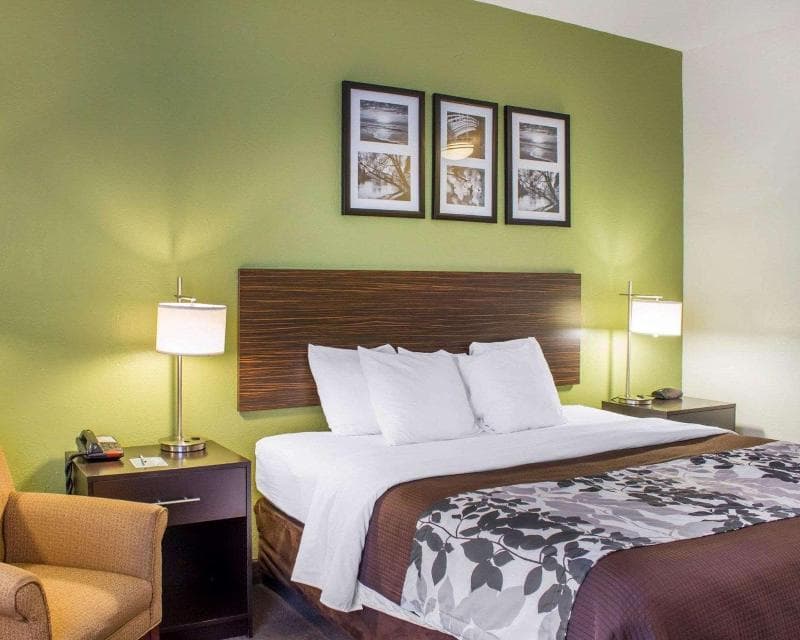 Sleep Inn & Suites Jacksonville Near Camp Lejeune 2