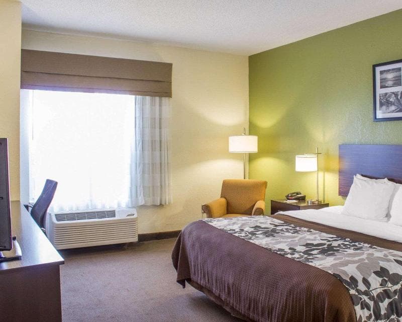 Sleep Inn & Suites Jacksonville Near Camp Lejeune 4