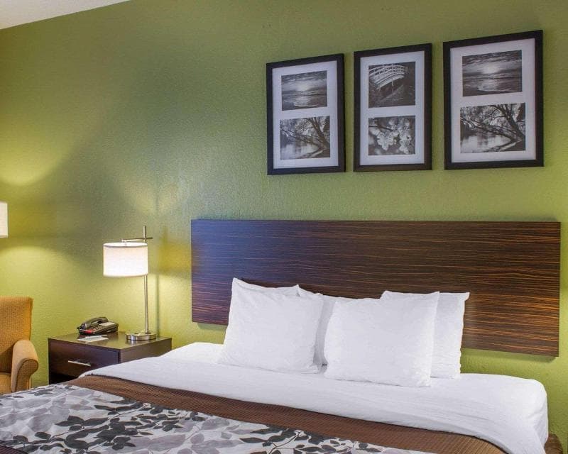 Sleep Inn & Suites Jacksonville Near Camp Lejeune 5