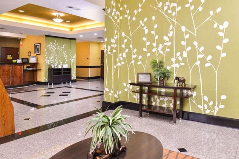 Sleep Inn & Suites Downtown 5