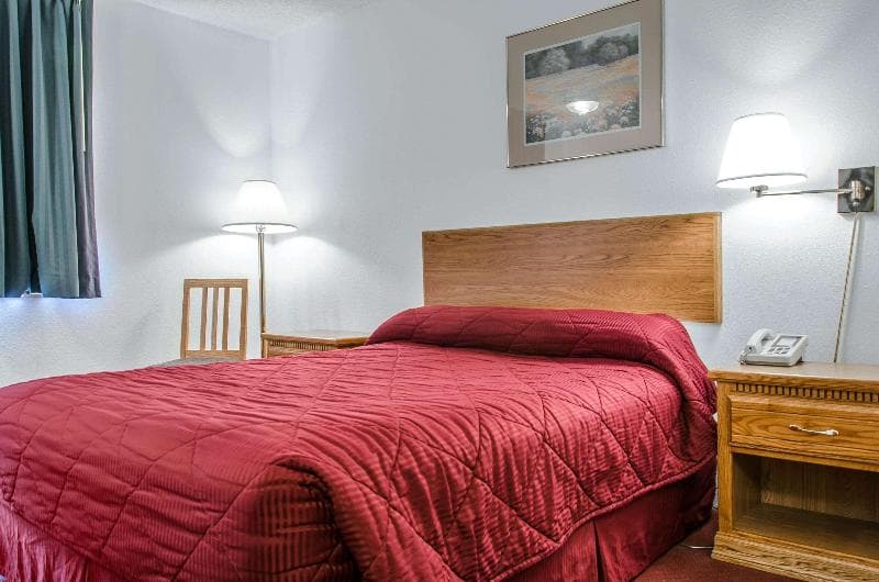 Days Inn by Wyndham Pocatello University Area 5