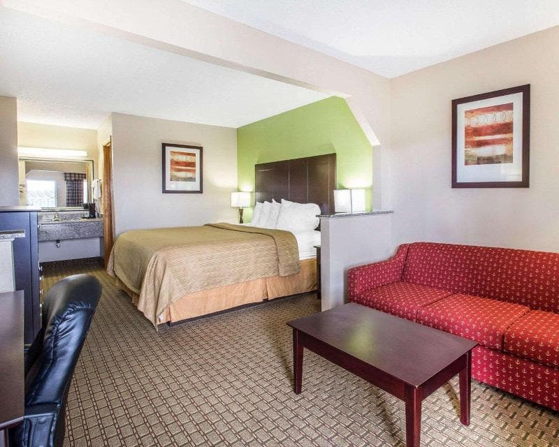 Quality Inn And Suites Dublin 4